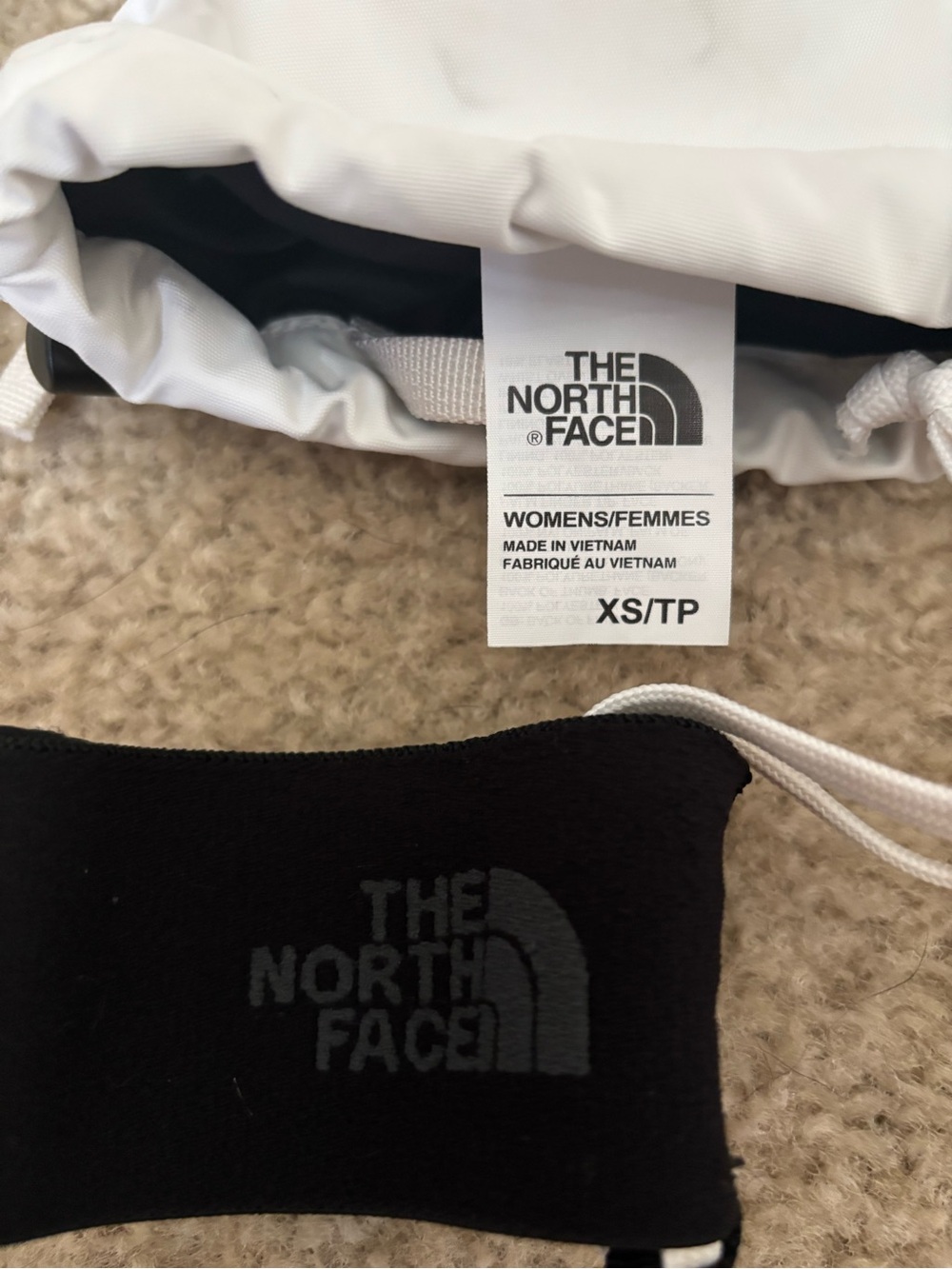 The North Face White and Black Women's Snow Gloves - Picture 3 of 8